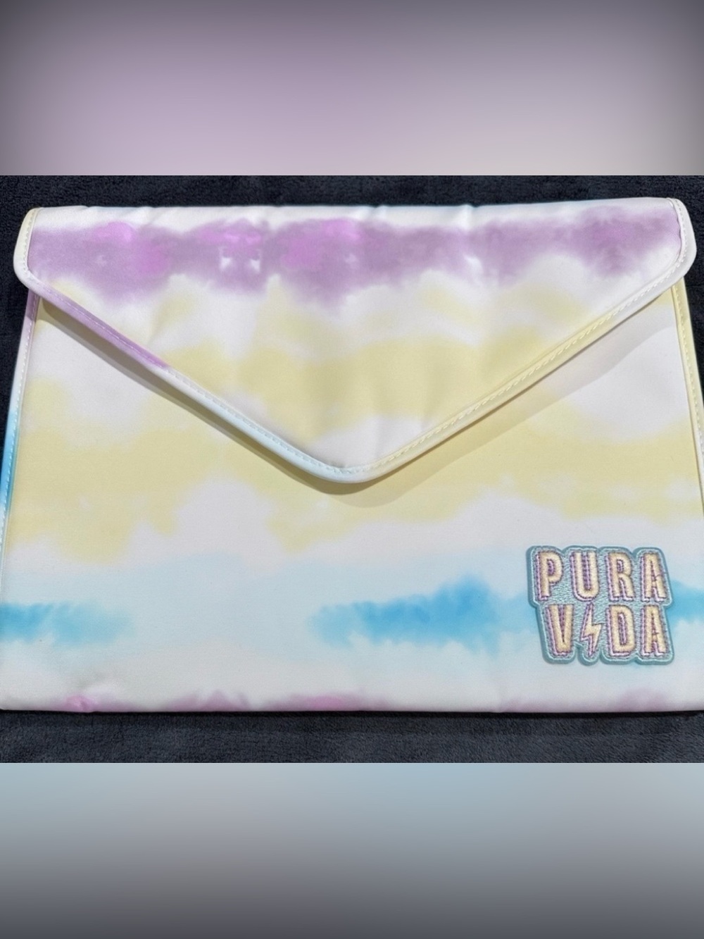 PURA VIDA Pastel Tie-Dye Laptop Case Holder- Purple, Yellow, Blue